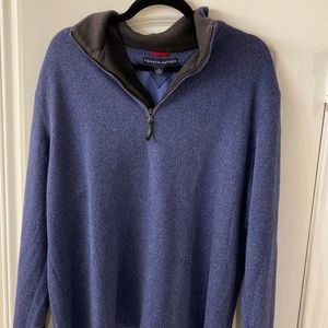 LIKE NEW TOMMY HILFIGER QUARTER / HALF ZIP SWEATER